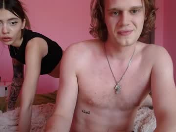 couple Nude Live Cams with treezyny