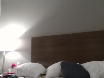 couple Nude Live Cams with hypn0tiz3d