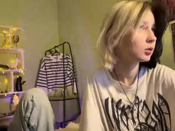 couple Nude Live Cams with veryraretwins