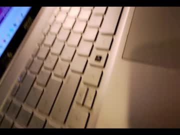 couple Nude Live Cams with emberxtony