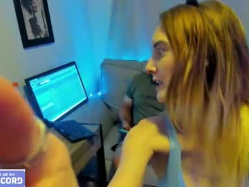 couple Nude Live Cams with maellacroix