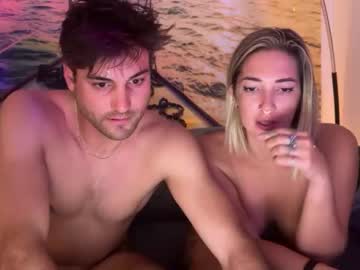 couple Nude Live Cams with ashtonbutcher