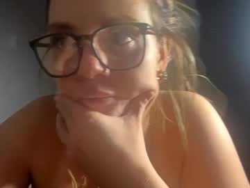 girl Nude Live Cams with snackonsophie