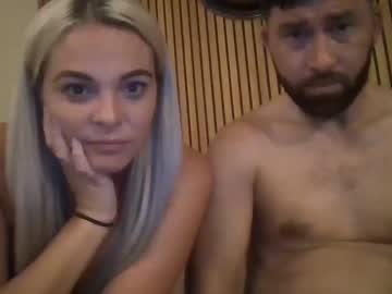 couple Nude Live Cams with riskni
