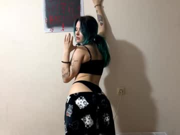 girl Nude Live Cams with velvet_twist_drip_meow_