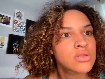 girl Nude Live Cams with oxleahxoxo