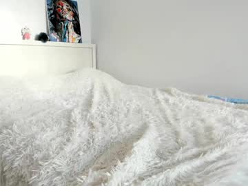 girl Nude Live Cams with lilyrouzi