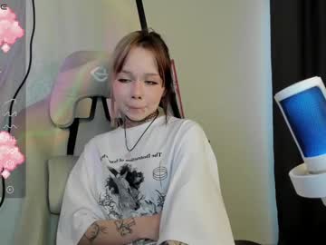 girl Nude Live Cams with gummi_heart