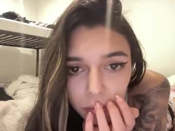girl Nude Live Cams with tessasavanna