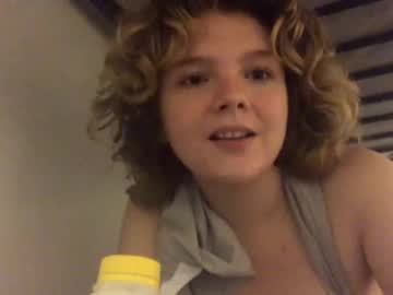 girl Nude Live Cams with islalynn