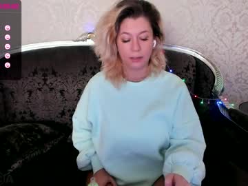 girl Nude Live Cams with millie_milf