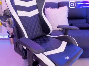 girl Nude Live Cams with abril_w18