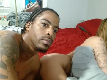 couple Nude Live Cams with skeezybabii