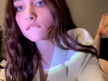 girl Nude Live Cams with alluring_vibes_69
