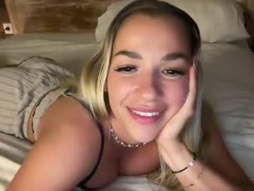 girl Nude Live Cams with hiiandrea