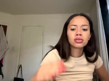 girl Nude Live Cams with sexyskye111