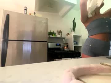 girl Nude Live Cams with lillersss
