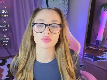 girl Nude Live Cams with lori_blush