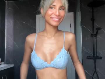 girl Nude Live Cams with aniishaa