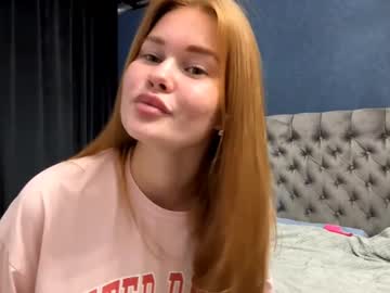 girl Nude Live Cams with innocen_shy_cute